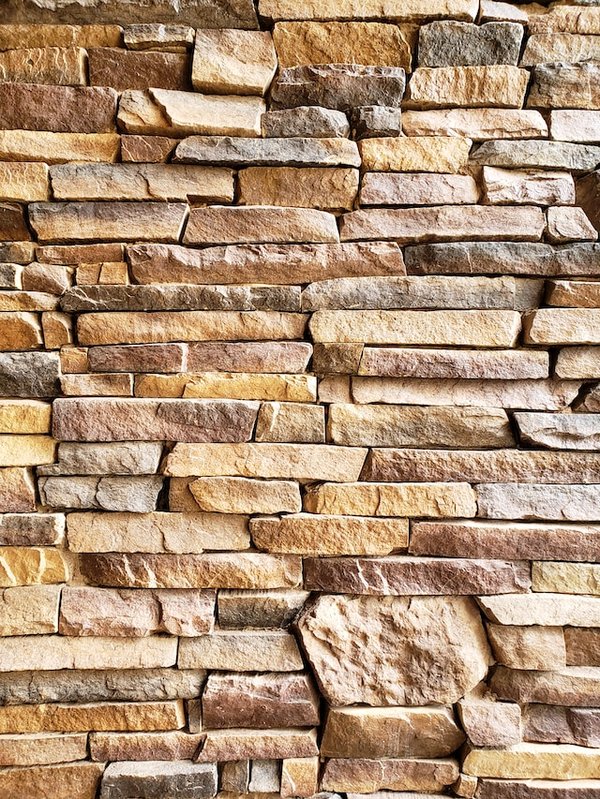 Comment créer un mur de pierre artificielle ?
