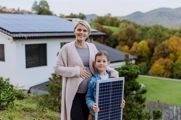 Quel est l'impact social du photovoltaïque à Nice ?
