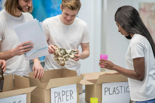Avantages écologiques des vêtements de seconde main à la Ressourcerie de l'île
